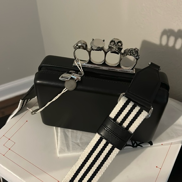 Alexander McQueen Handbags - New authentic Alexander McQueen bag